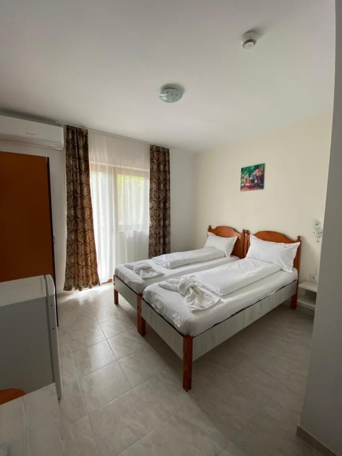 Kherim Vama Veche Exterior photo